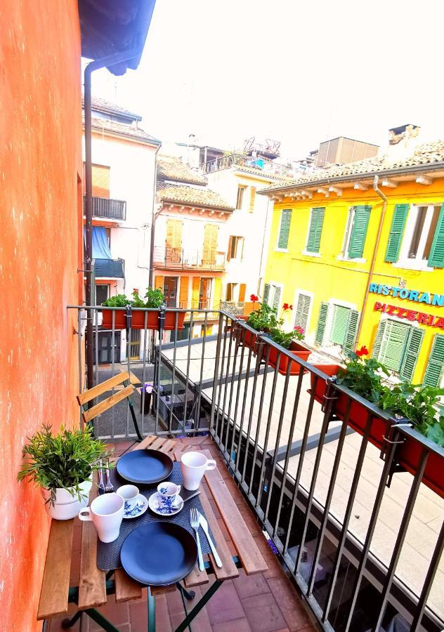 Old Town With Terrace - Live